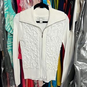 White House Black Market beautiful white zip up sweater size XS